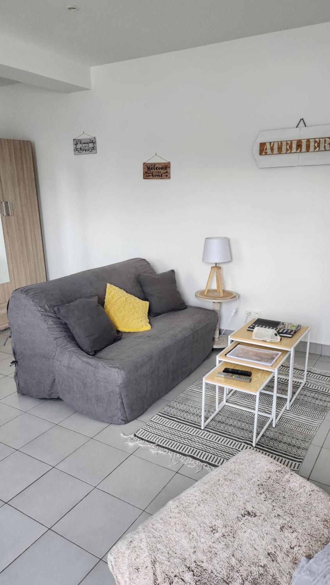 Joli Studio En Centre Ville Faremoutiers Exteriör bild